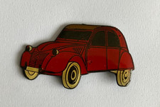 46 - Pin's AUTOMOBILE VINTAGE CITROEN 2 CV ROUGE