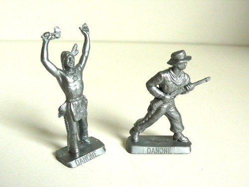 Petits soldats danone - petits, "danone"