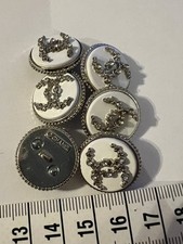 6 Boutons Chanel Beige Argente