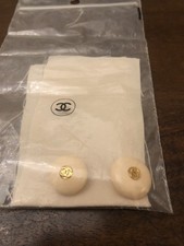 CHANEL Buttons And Swatch Of Fabric - Designer Vintage Authentic 
