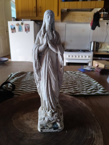Vierge plâtre signé - vierge, en