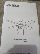 Ventilateur de Plafond moderne avec un abat jour en verre opale dépolis