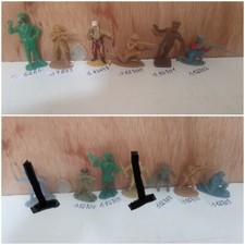 (13) lot au choix de 3 soldat