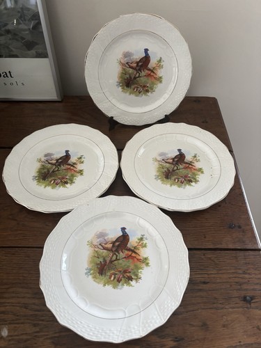 Ensemble assiettes à - de,