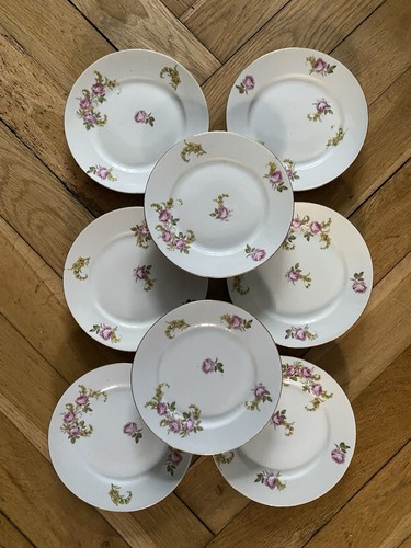 Lot assiettes à - de,