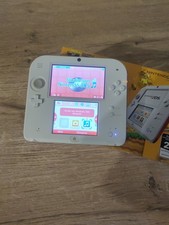 Nintendo 2DS New Super Mario Bros. 2 Édition Spéciale + 3 Jeux