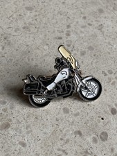 Pin’s Moto Guzzi V65 ••