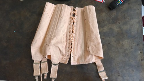 Corset ancien français