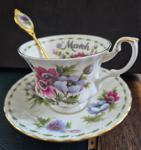 Tasse sous petite - tasse,,