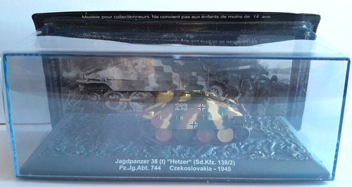 Die cast tank - die, de