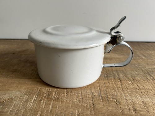 Ancien crachoir avec couvercle - ancien,