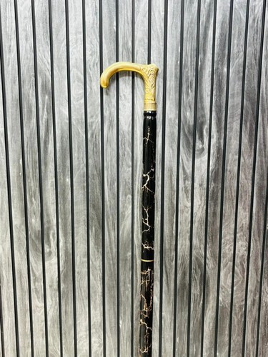 Bâton marche sculpté - de,