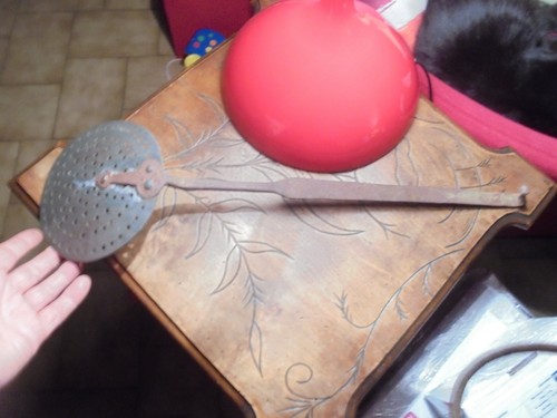 Ancienne grosse ecumoire - ancienne,