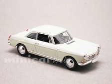 PEUGEOT 404 COUPE blanche