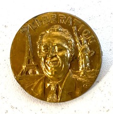 Ancienne Médaille Broche militaire de La libération ww2 1945