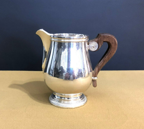 Crémier pot à - /,