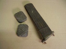 3 CACHE PEDALE CAOUTCHOUC OPEL REKORD 1700 L  1964