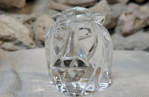 Tête lion cristal - en,