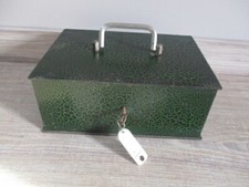 Ancien petit coffre - petit,
