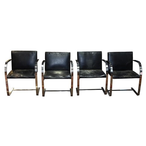 Set mid 20th century - mid,
