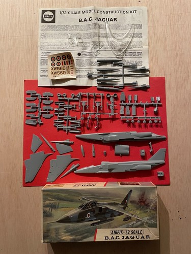 Airfix 391 jaguar - airfix,
