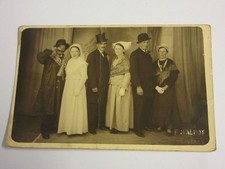 CP CARTE POSTALE PHOTO Francis MALPOT de SURGERES TROIS COUPLES - Une pliure