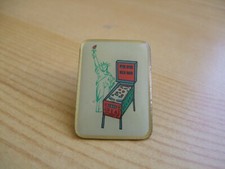 PINS JEU CAFE  FLIPPER  STATUE LIBERTE 