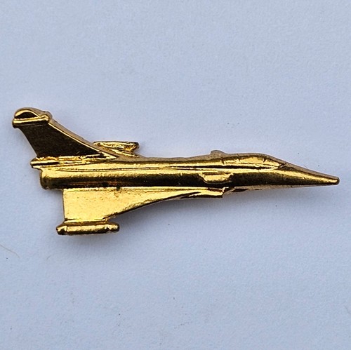 Avion rafale coupe - avion, en