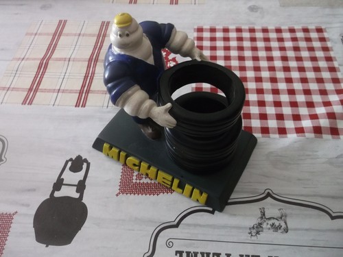 Michelin bibendum porte - , crayon