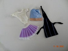 Lot de tenues  vintage SINDY PEDIGREE années 1970 # 44252 S653