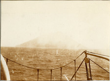 Sicile, Le Stromboli depuis un navire, ca.1905, Vintage silver print Vintage sil