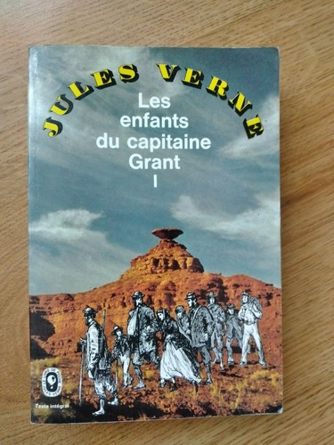 Livre poche classique - livre,
