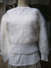 Splendide pull  Court  100 % angora  Blanc  ANNY BLATT taille 38 / 40 Comme Neuf