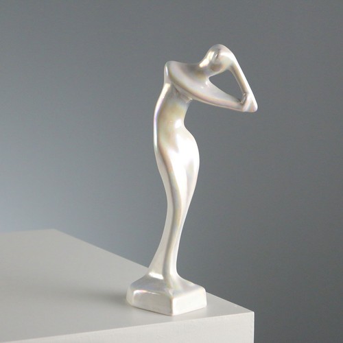 Figurine moderne majolique - moderne,