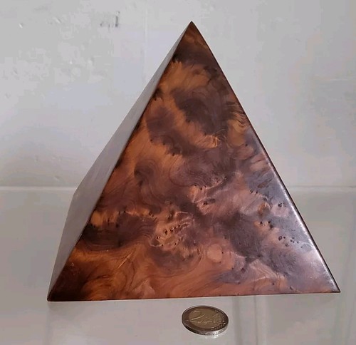 Grande pyramide decoration - grande,