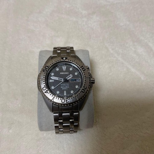 Montre seiko 5m63 0b40 kinetic - 0b40,