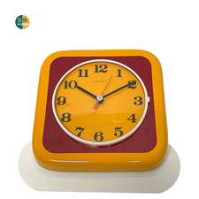Horloge murale vintage en