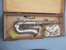 Saxophone alto estampillé B