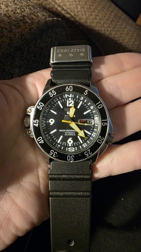 Seiko sports men black - seiko,