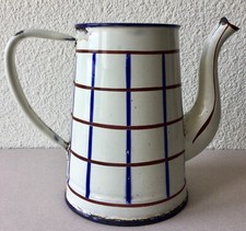 CAFETIÈRE, VERSEUSE