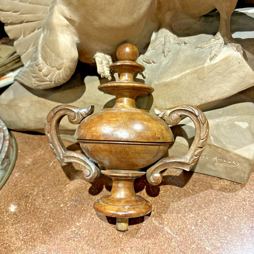 Ancien pompon enbois noyer - ancien, de
