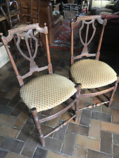 Paire de chaises anciennes en bois style louis XVI