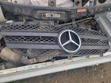 Grille de calandre Mercedes Sprinter 511 CDI 2.2 109Cv 2007