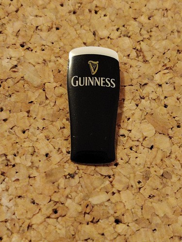 Pin bière guinness - pin's,