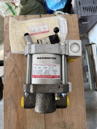 Air driven liquide pump - air,