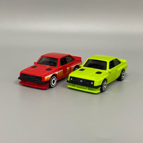 Hot wheels figurines - 2,