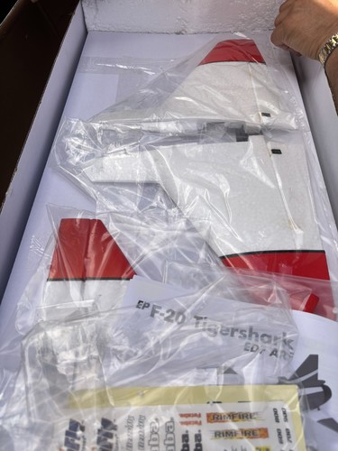 Nib electrifly tigershark - nib,