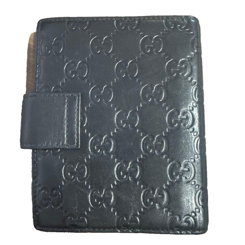 Authentic gucci black - authentic,