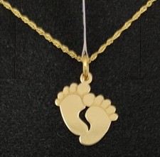Pendentif Et Chaîne Or 18K 750 Mls. Pieds De Bébé 17,5 Mm.