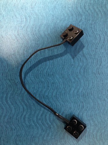 Lego part 770041 wire - part, 2x2